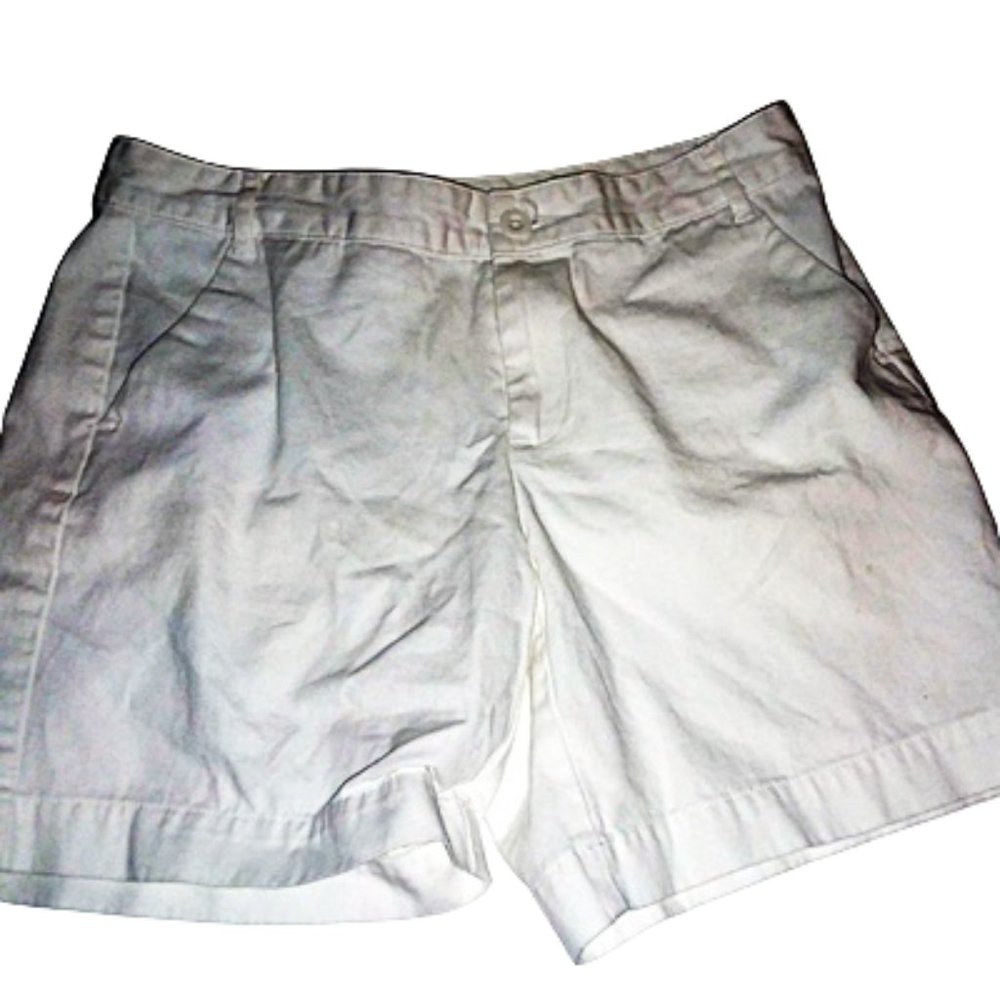 America Living Shorts Size 4